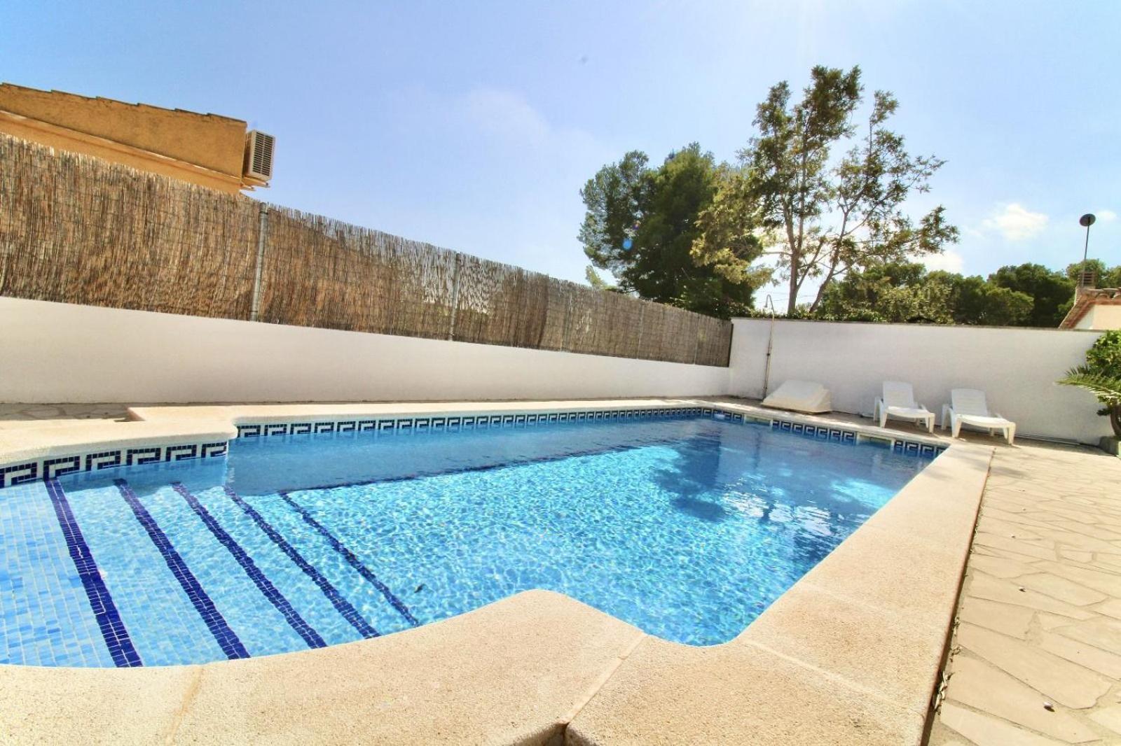Alzines Con Piscina Privada Ac Y Wifi * Tarragona